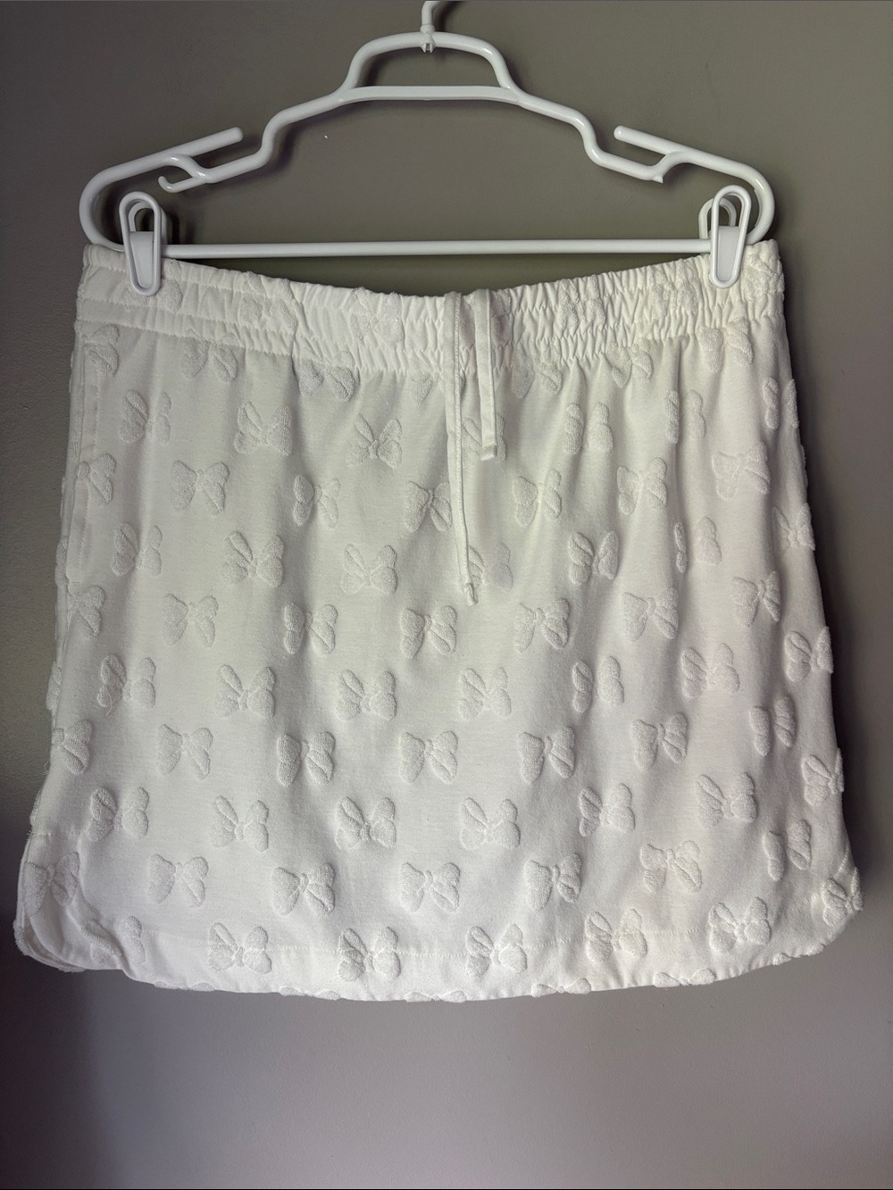 DISNEY Minnie Mouse Puff Bow White Stretch Mini Skirt